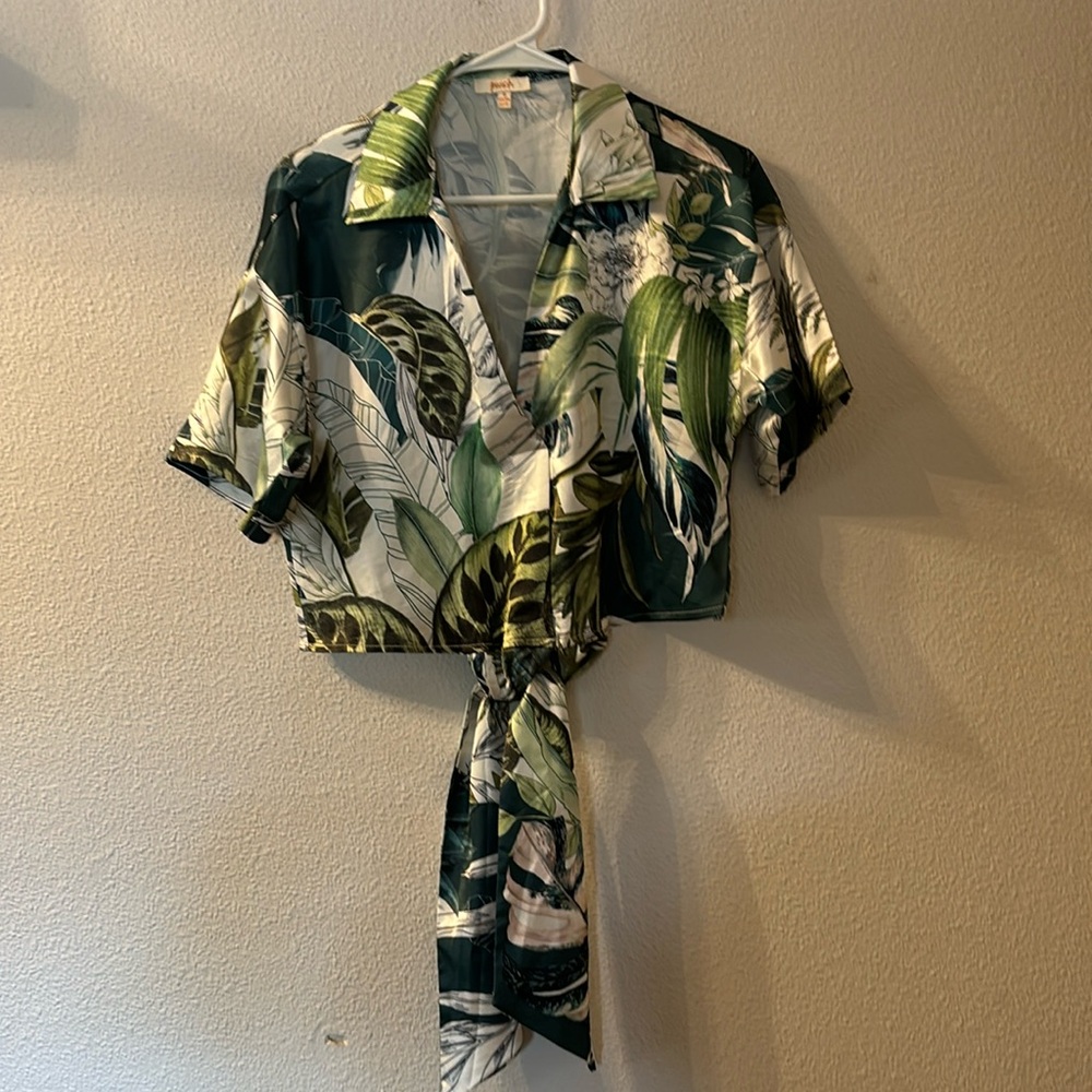 Peach leaf print tie bottom top size small